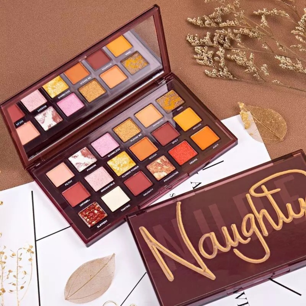 Eyeshadow palette - Picture 3 of 5